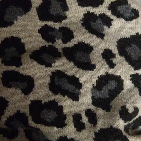 Cynthia Rowley  100% 2-ply Cashmere Women S Sweater Leopard Print Long sleeve - Picture 4 of 9